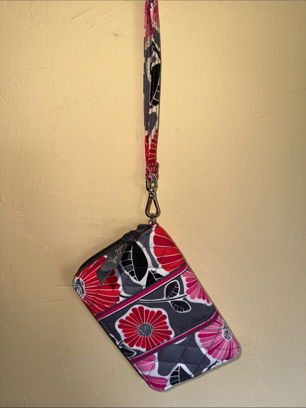 Vera Bradley Quilted Floral Wristlet Wallet - Pink & Gray  JS-140